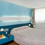 Urbain V Szálloda 3*