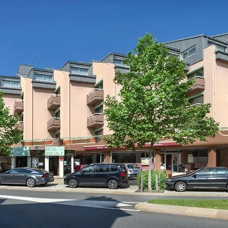 Urbain V Hotel